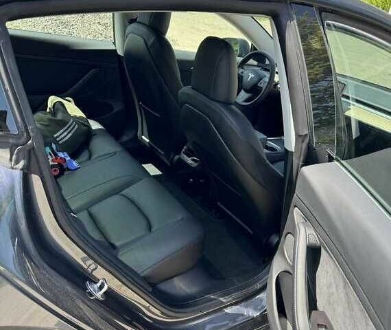 Сірий Тесла Модель 3, об'ємом двигуна 0 л та пробігом 30 тис. км за 15000 $, фото 8 на Automoto.ua