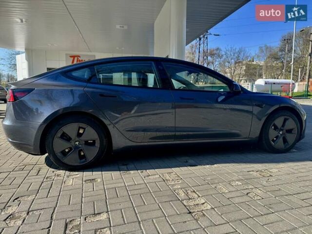 Сірий Тесла Модель 3, об'ємом двигуна 0 л та пробігом 64 тис. км за 21500 $, фото 18 на Automoto.ua