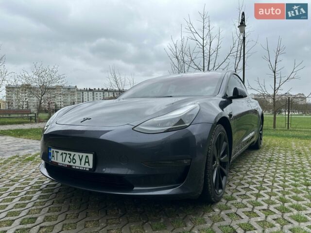 Серый Тесла Модель 3, объемом двигателя 0 л и пробегом 57 тыс. км за 21900 $, фото 1 на Automoto.ua