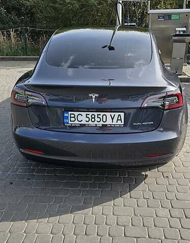Сірий Тесла Модель 3, об'ємом двигуна 0 л та пробігом 22 тис. км за 28500 $, фото 3 на Automoto.ua