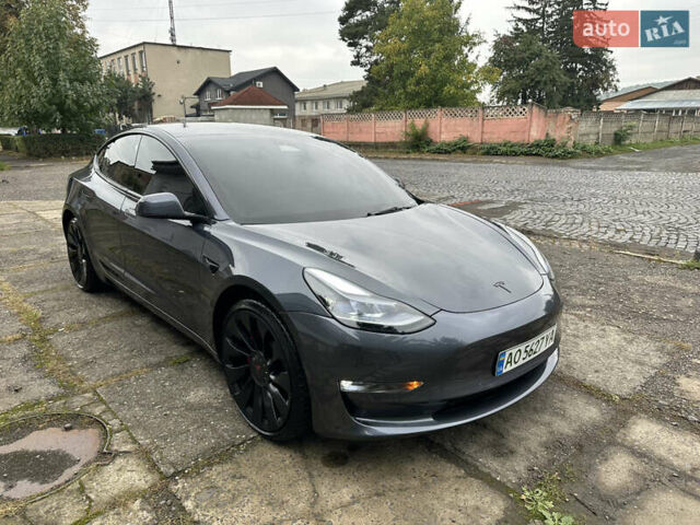 Серый Тесла Модель 3, объемом двигателя 0 л и пробегом 68 тыс. км за 24600 $, фото 5 на Automoto.ua