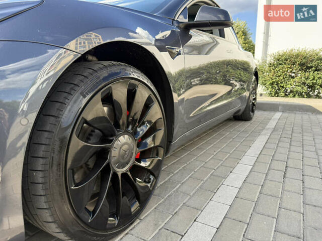 Серый Тесла Модель 3, объемом двигателя 0 л и пробегом 71 тыс. км за 24500 $, фото 11 на Automoto.ua