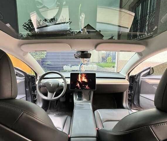 Тесла Модель 3 2022 у Києві на Automoto.ua Сірий Тесла Модель 3, об'ємом двигуна 0 л та пробігом 37 тис. км за 16000 $, фото 6 на Automoto.ua