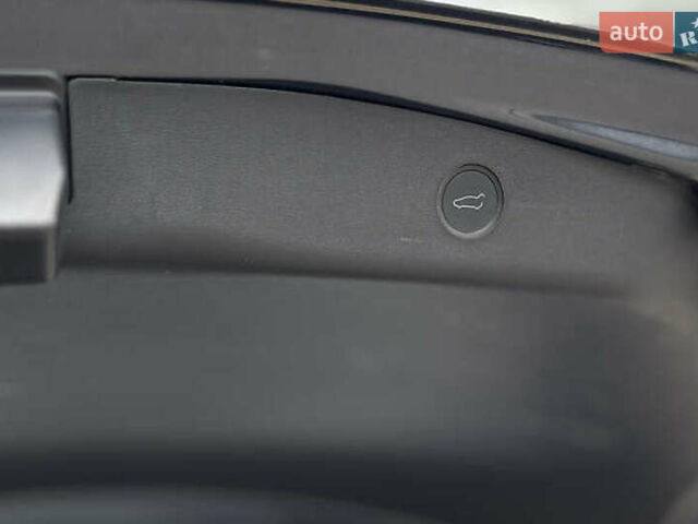 Сірий Тесла Модель 3, об'ємом двигуна 0 л та пробігом 41 тис. км за 17900 $, фото 15 на Automoto.ua