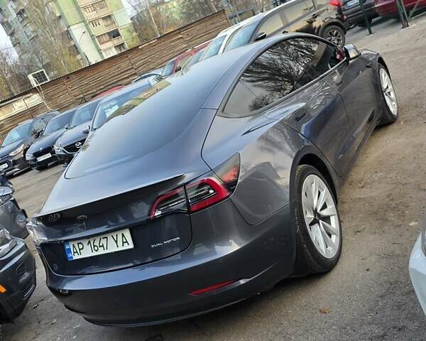 Серый Тесла Модель 3, объемом двигателя 0 л и пробегом 86 тыс. км за 19200 $, фото 5 на Automoto.ua