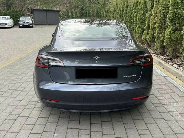 Сірий Тесла Модель 3, об'ємом двигуна 0 л та пробігом 45 тис. км за 15000 $, фото 4 на Automoto.ua