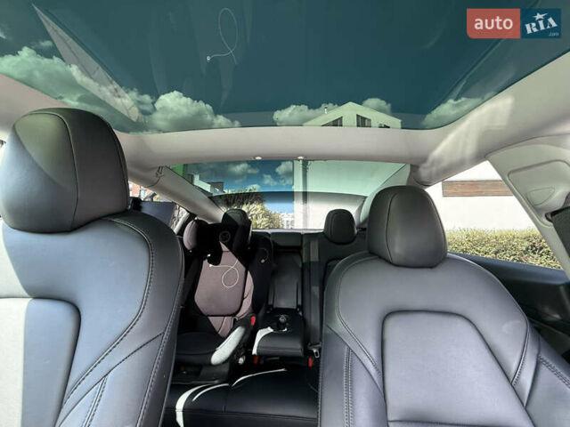 Серый Тесла Модель 3, объемом двигателя 0 л и пробегом 71 тыс. км за 24500 $, фото 8 на Automoto.ua