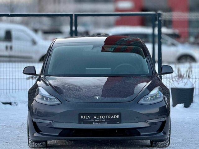 Серый Тесла Модель 3, объемом двигателя 0 л и пробегом 34 тыс. км за 19500 $, фото 6 на Automoto.ua