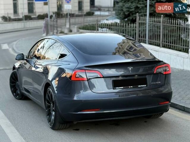 Сірий Тесла Модель 3, об'ємом двигуна 0 л та пробігом 43 тис. км за 19700 $, фото 13 на Automoto.ua