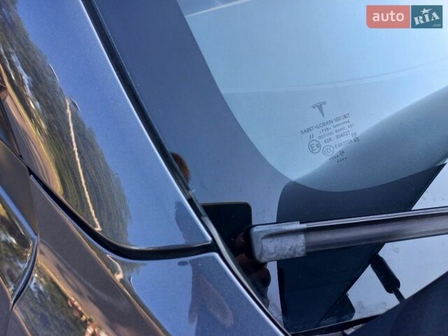 Серый Тесла Модель 3, объемом двигателя 0 л и пробегом 73 тыс. км за 19300 $, фото 36 на Automoto.ua