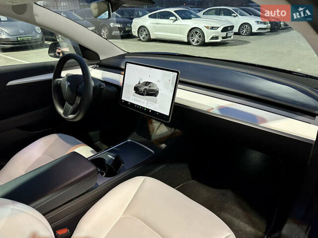 Сірий Тесла Модель 3, об'ємом двигуна 0 л та пробігом 28 тис. км за 26999 $, фото 46 на Automoto.ua