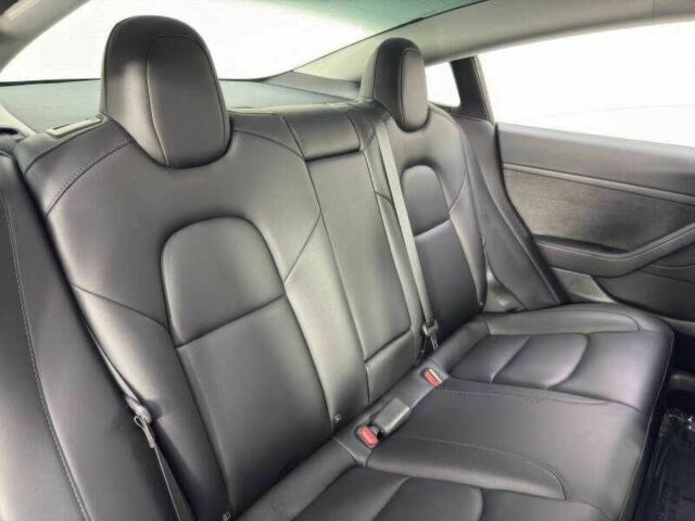 Сірий Тесла Модель 3, об'ємом двигуна 0 л та пробігом 15 тис. км за 9900 $, фото 16 на Automoto.ua