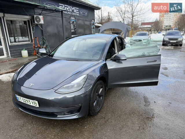 Серый Тесла Модель 3, объемом двигателя 0 л и пробегом 44 тыс. км за 21900 $, фото 18 на Automoto.ua