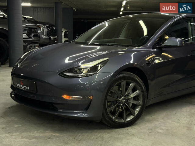 Серый Тесла Модель 3, объемом двигателя 0 л и пробегом 88 тыс. км за 20900 $, фото 8 на Automoto.ua