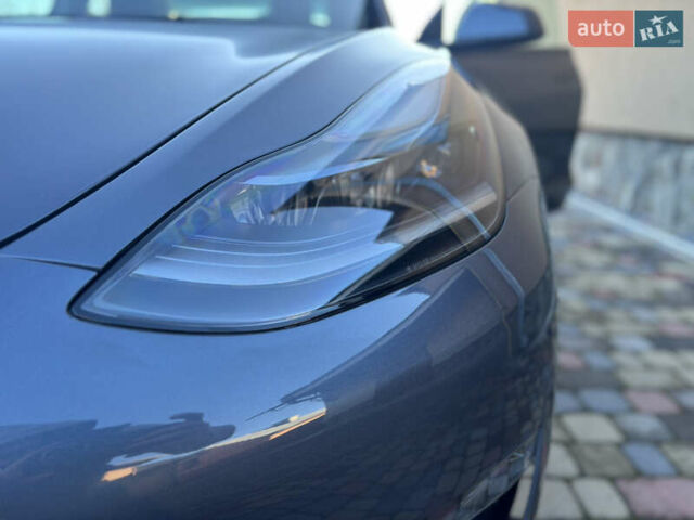 Серый Тесла Модель 3, объемом двигателя 0 л и пробегом 45 тыс. км за 23499 $, фото 11 на Automoto.ua