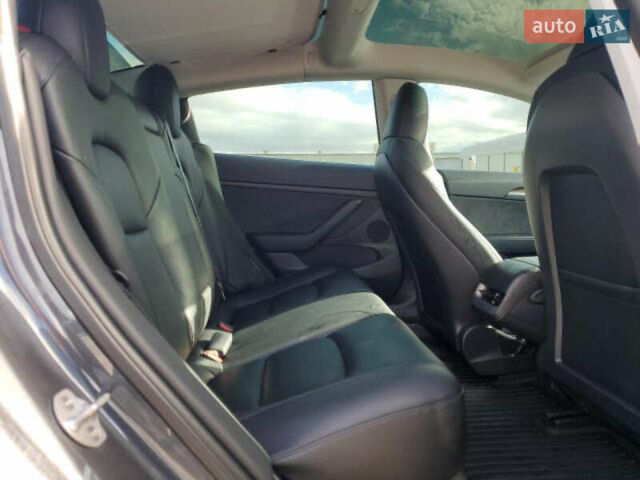 Сірий Тесла Модель 3, об'ємом двигуна 0 л та пробігом 99 тис. км за 8500 $, фото 1 на Automoto.ua