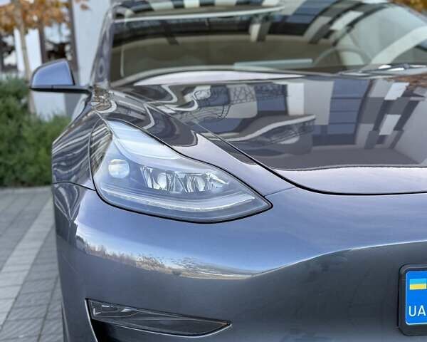 Сірий Тесла Модель 3, об'ємом двигуна 0 л та пробігом 90 тис. км за 21999 $, фото 8 на Automoto.ua