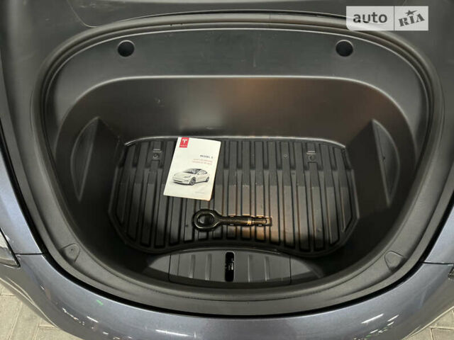 Сірий Тесла Модель 3, об'ємом двигуна 0 л та пробігом 35 тис. км за 29400 $, фото 44 на Automoto.ua