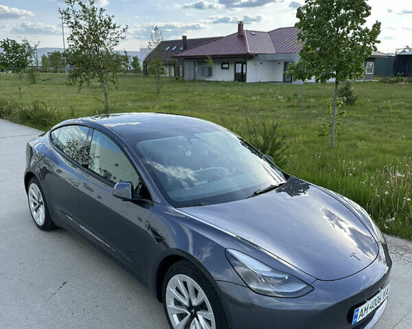 Серый Тесла Модель 3, объемом двигателя 0 л и пробегом 58 тыс. км за 20000 $, фото 1 на Automoto.ua