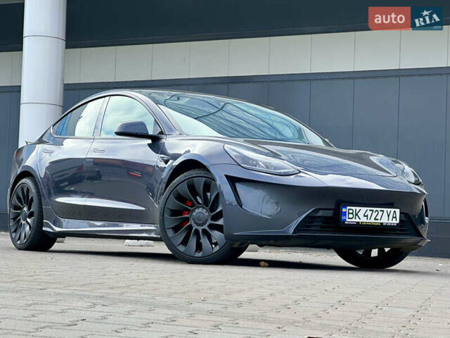 Сірий Тесла Модель 3, об'ємом двигуна 0 л та пробігом 27 тис. км за 24800 $, фото 1 на Automoto.ua