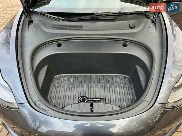Тесла Модель 3 2023 у Вінниці на Automoto.ua Сірий Тесла Модель 3, об'ємом двигуна 0 л та пробігом 67 тис. км за 20000 $, фото 11 на Automoto.ua