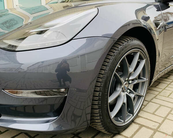 Сірий Тесла Модель 3, об'ємом двигуна 0 л та пробігом 32 тис. км за 21500 $, фото 1 на Automoto.ua