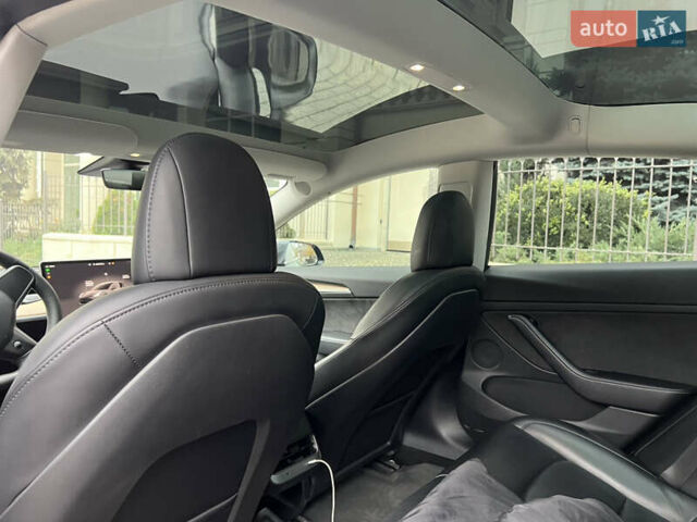 Серый Тесла Модель 3, объемом двигателя 0 л и пробегом 130 тыс. км за 21500 $, фото 20 на Automoto.ua