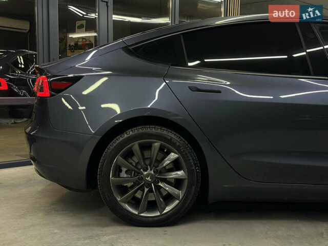 Серый Тесла Модель 3, объемом двигателя 0 л и пробегом 88 тыс. км за 20900 $, фото 17 на Automoto.ua