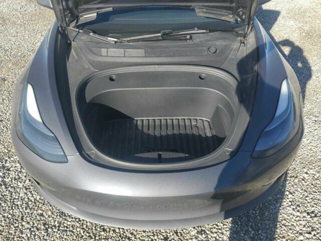 Сірий Тесла Модель 3, об'ємом двигуна 0 л та пробігом 72 тис. км за 4900 $, фото 10 на Automoto.ua