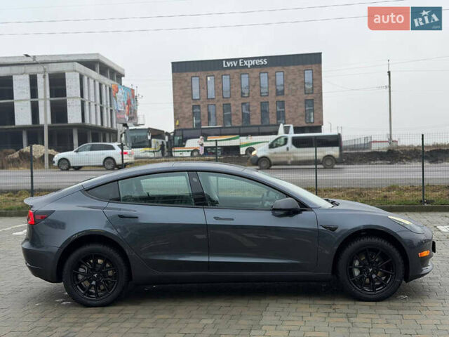 Сірий Тесла Модель 3, об'ємом двигуна 0 л та пробігом 59 тис. км за 22700 $, фото 4 на Automoto.ua