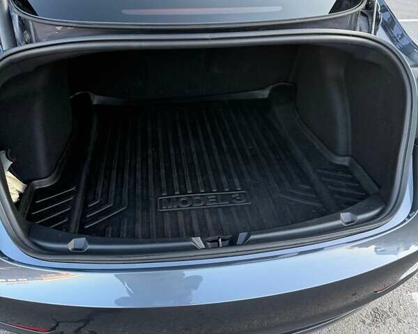 Сірий Тесла Модель 3, об'ємом двигуна 0 л та пробігом 39 тис. км за 21500 $, фото 18 на Automoto.ua