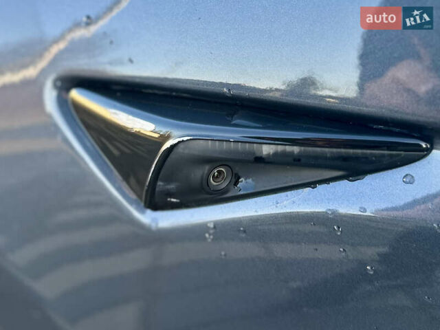 Серый Тесла Модель 3, объемом двигателя 0 л и пробегом 69 тыс. км за 18999 $, фото 16 на Automoto.ua