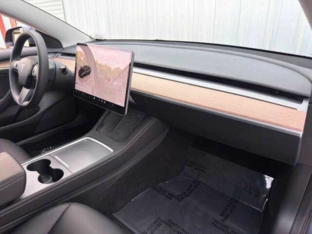 Серый Тесла Модель 3, объемом двигателя 0 л и пробегом 19 тыс. км за 13000 $, фото 12 на Automoto.ua