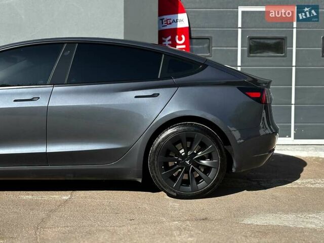 Сірий Тесла Модель 3, об'ємом двигуна 0 л та пробігом 29 тис. км за 22500 $, фото 5 на Automoto.ua
