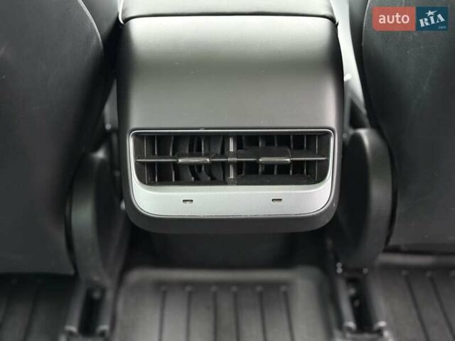 Сірий Тесла Модель 3, об'ємом двигуна 0 л та пробігом 44 тис. км за 20499 $, фото 64 на Automoto.ua