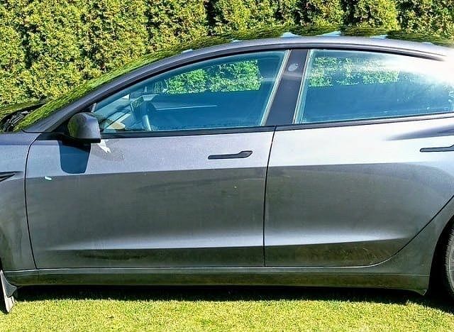Сірий Тесла Модель 3, об'ємом двигуна 0 л та пробігом 39 тис. км за 18500 $, фото 3 на Automoto.ua