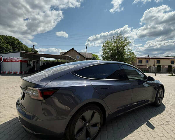 Сірий Тесла Модель 3, об'ємом двигуна 0 л та пробігом 19 тис. км за 20500 $, фото 5 на Automoto.ua