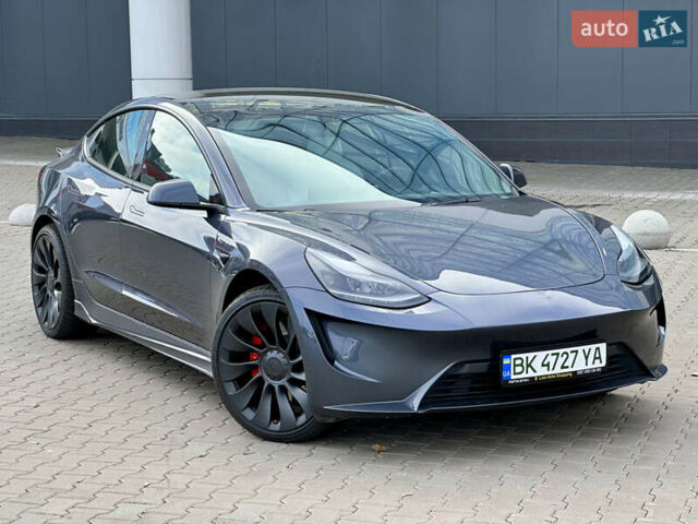Сірий Тесла Модель 3, об'ємом двигуна 0 л та пробігом 27 тис. км за 24800 $, фото 2 на Automoto.ua