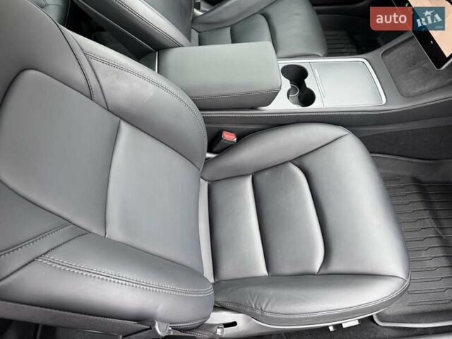 Сірий Тесла Модель 3, об'ємом двигуна 0 л та пробігом 44 тис. км за 20499 $, фото 68 на Automoto.ua