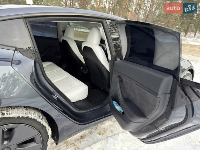 Сірий Тесла Модель 3, об'ємом двигуна 0 л та пробігом 37 тис. км за 22500 $, фото 15 на Automoto.ua