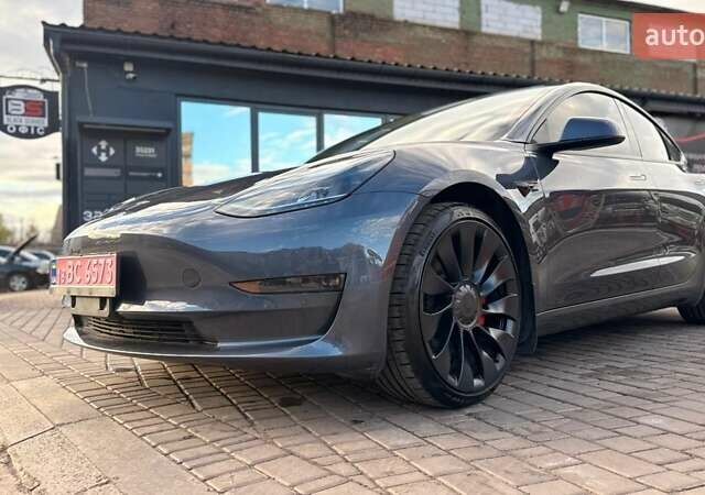Серый Тесла Модель 3, объемом двигателя 0 л и пробегом 38 тыс. км за 25750 $, фото 1 на Automoto.ua