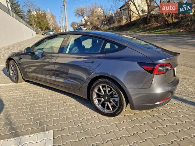 Сірий Тесла Модель 3, об'ємом двигуна 0 л та пробігом 13 тис. км за 23500 $, фото 15 на Automoto.ua