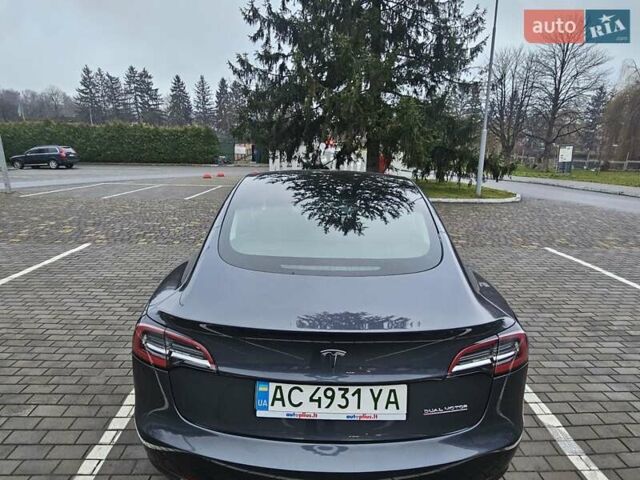 Серый Тесла Модель 3, объемом двигателя 0 л и пробегом 39 тыс. км за 22550 $, фото 5 на Automoto.ua