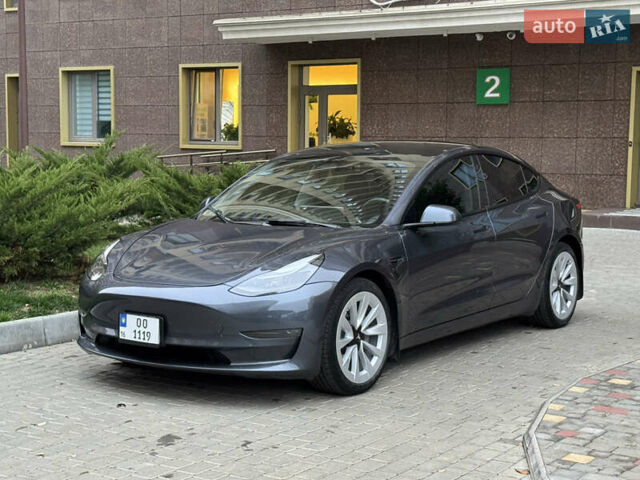 Сірий Тесла Модель 3, об'ємом двигуна 0 л та пробігом 28 тис. км за 23900 $, фото 5 на Automoto.ua