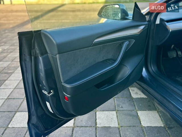 Серый Тесла Модель 3, объемом двигателя 0 л и пробегом 69 тыс. км за 18999 $, фото 21 на Automoto.ua