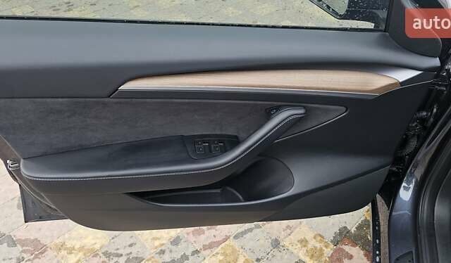 Сірий Тесла Модель 3, об'ємом двигуна 0 л та пробігом 81 тис. км за 22899 $, фото 38 на Automoto.ua