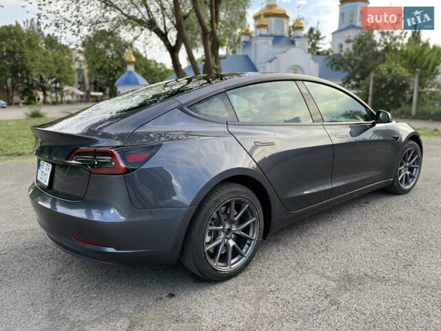 Серый Тесла Модель 3, объемом двигателя 0 л и пробегом 10 тыс. км за 20400 $, фото 6 на Automoto.ua