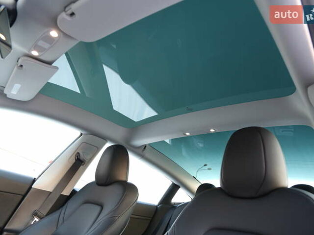Сірий Тесла Модель 3, об'ємом двигуна 0 л та пробігом 43 тис. км за 24000 $, фото 12 на Automoto.ua