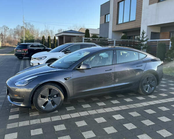 Серый Тесла Модель 3, объемом двигателя 0 л и пробегом 69 тыс. км за 18999 $, фото 15 на Automoto.ua