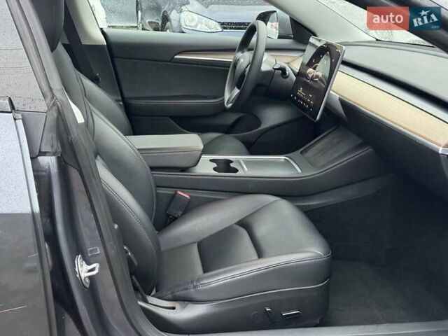 Серый Тесла Модель 3, объемом двигателя 0 л и пробегом 39 тыс. км за 23290 $, фото 24 на Automoto.ua